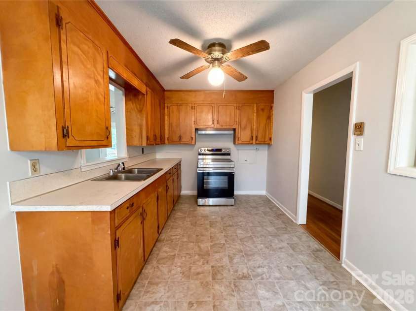 318 Mitchell Street, Belmont, NC 28012.  MLS# CAR4384963, YatesRealty ID 24172. 
