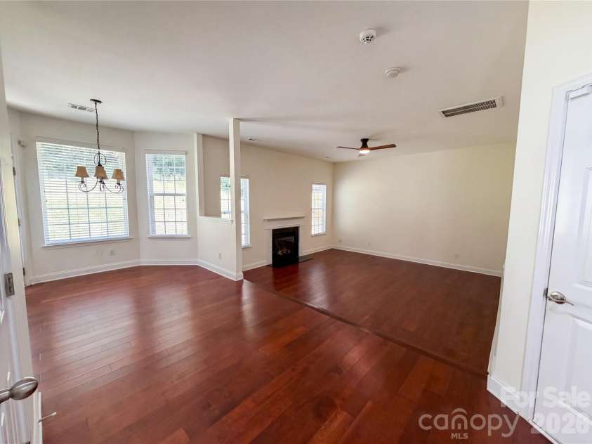 10050 Montrose Drive, Charlotte, NC 28269.  MLS# CAR4383800, YatesRealty ID 24173. 