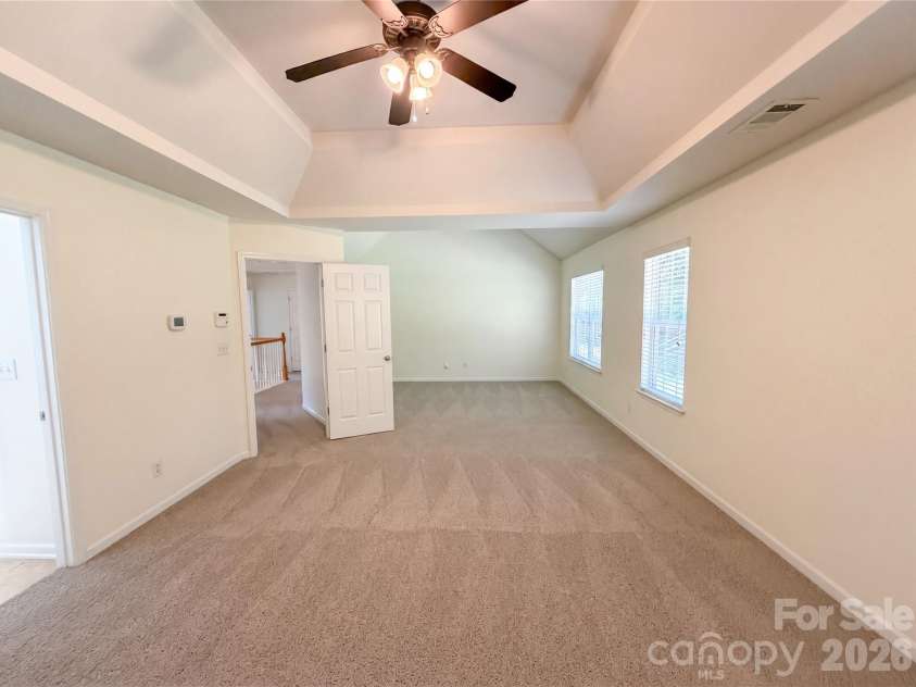 10050 Montrose Drive, Charlotte, NC 28269.  MLS# CAR4383800, YatesRealty ID 24173. 