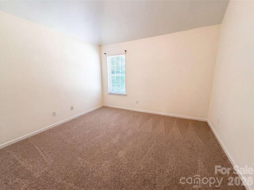10050 Montrose Drive, Charlotte, NC 28269.  MLS# CAR4383800, YatesRealty ID 24173. 