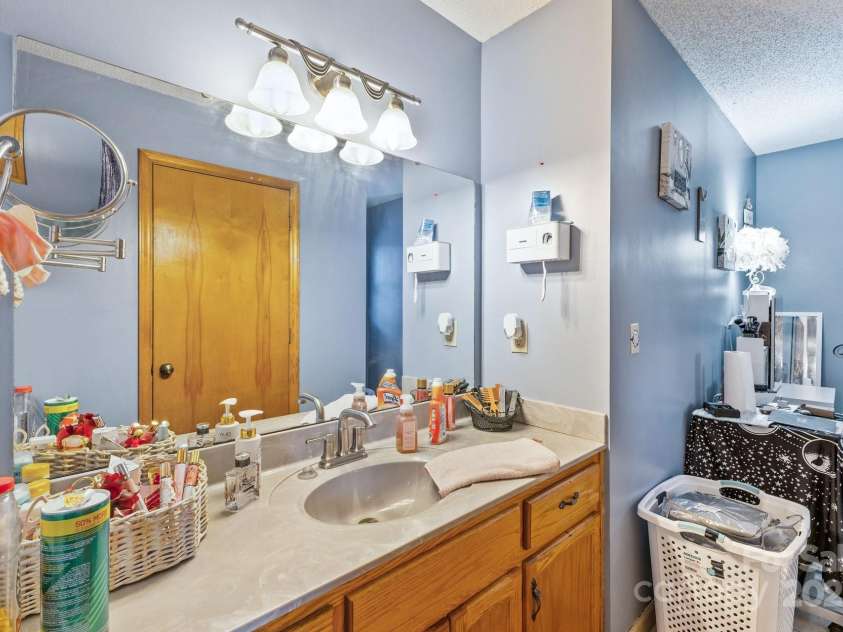 3777 Rain Valley Drive, Hudson, NC 28638.  MLS# CAR4242028, YatesRealty ID 24173. 