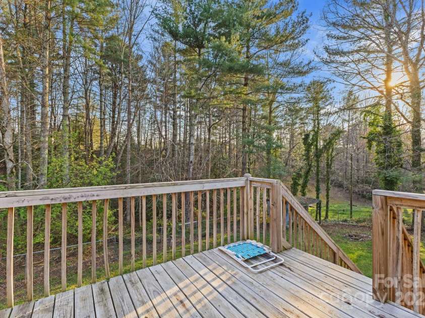 3777 Rain Valley Drive, Hudson, NC 28638.  MLS# CAR4242028, YatesRealty ID 24173. 