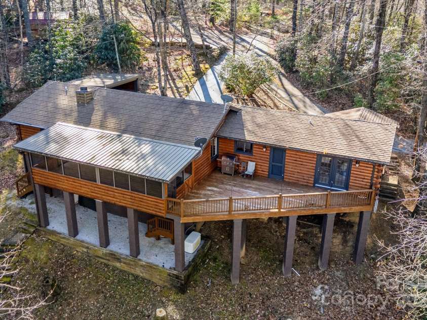 471 Highlands View Road, Highlands, NC 28741.  MLS# CAR4267272, YatesRealty ID 24174. 