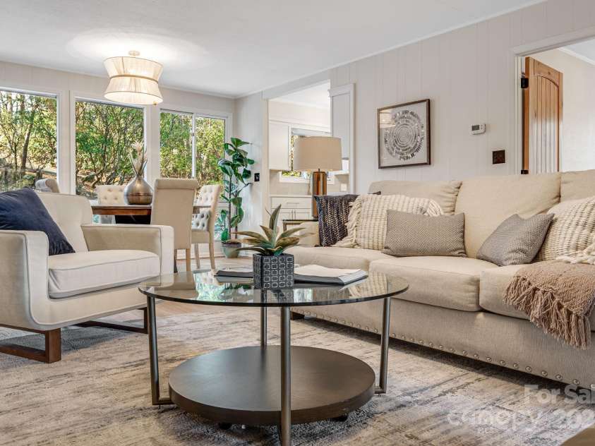 471 Highlands View Road, Highlands, NC 28741.  MLS# CAR4267272, YatesRealty ID 24174. 