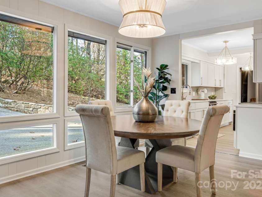 471 Highlands View Road, Highlands, NC 28741.  MLS# CAR4267272, YatesRealty ID 24174. 