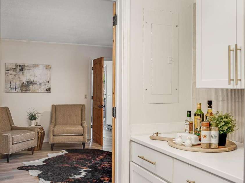 471 Highlands View Road, Highlands, NC 28741.  MLS# CAR4267272, YatesRealty ID 24174. 