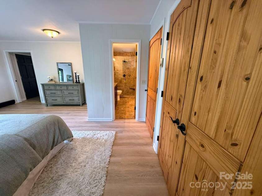 471 Highlands View Road, Highlands, NC 28741.  MLS# CAR4267272, YatesRealty ID 24174. 