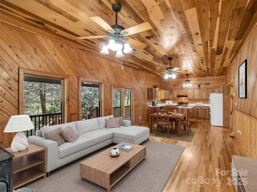 100 Tsali Drive, Waynesville, NC 28785.  MLS# CAR4244909, YatesRealty ID 24175. 