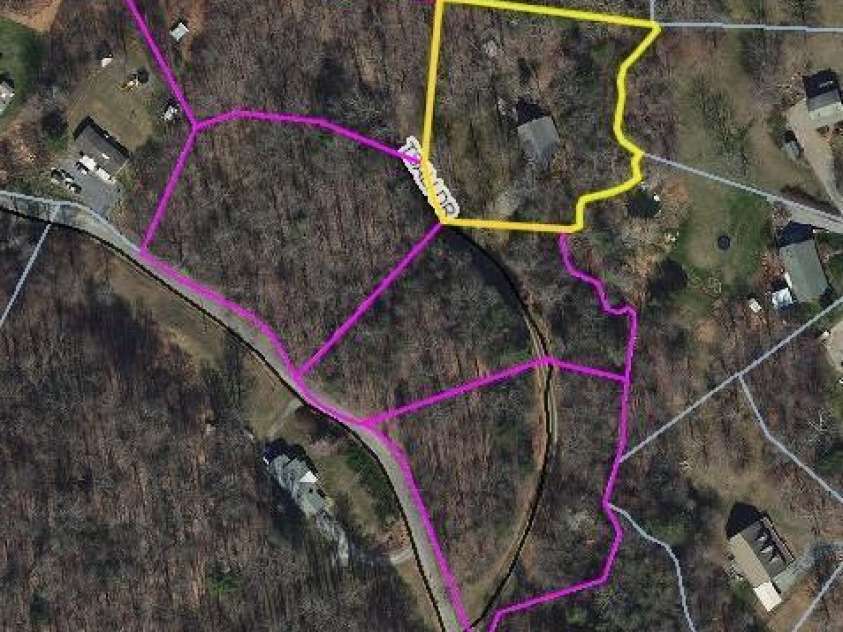 100 Tsali Drive, Waynesville, NC 28785.  MLS# CAR4244909, YatesRealty ID 24175. 