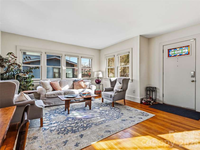 4 Duke Street, Asheville, NC 28803.  MLS# CAR4345320, YatesRealty ID 24175. 