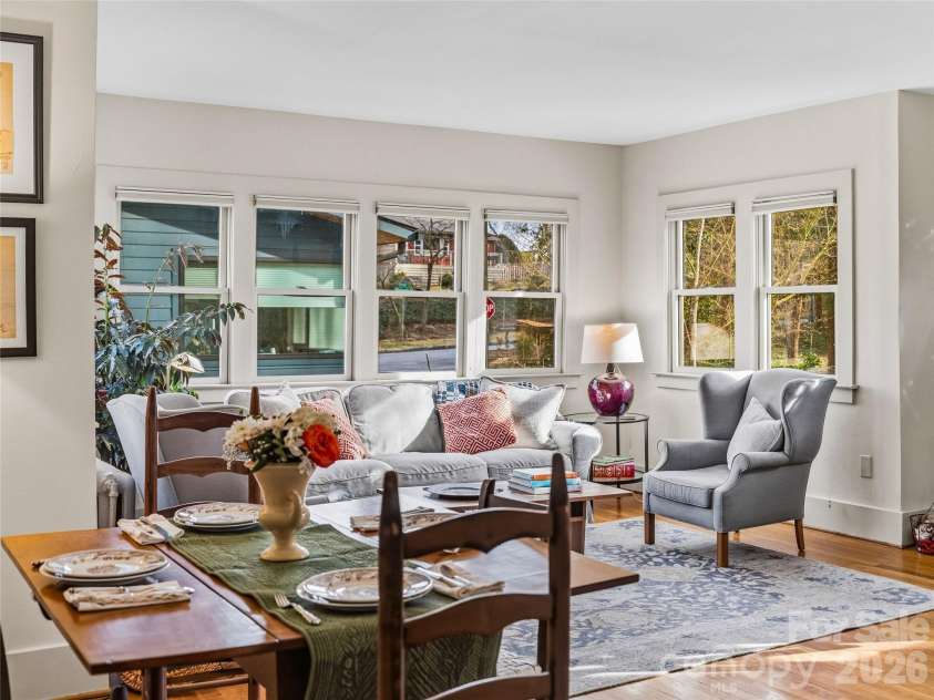 4 Duke Street, Asheville, NC 28803.  MLS# CAR4345320, YatesRealty ID 24175. 