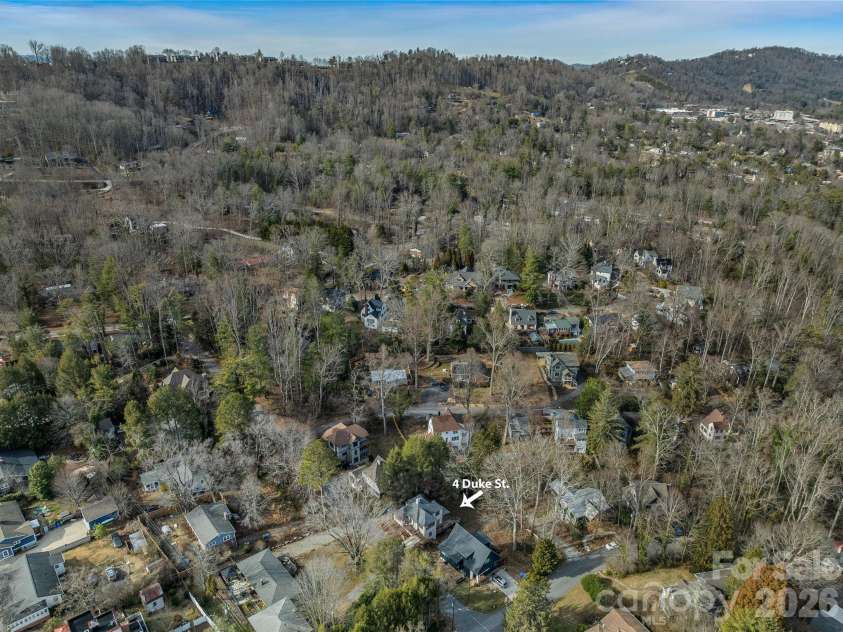 4 Duke Street, Asheville, NC 28803.  MLS# CAR4345320, YatesRealty ID 24175. 