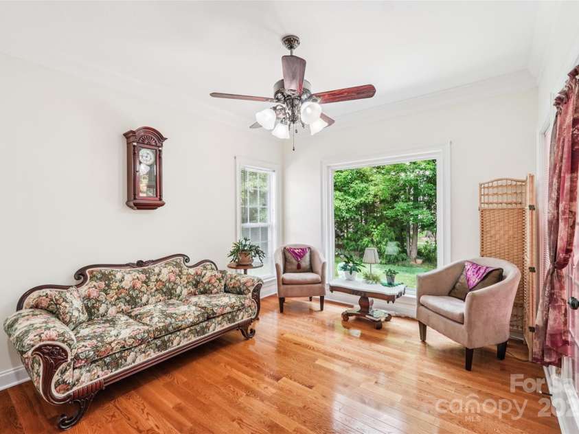 1575 Williamsburg Drive, Rock Hill, SC 29732.  MLS# CAR4267973, YatesRealty ID 24176. 