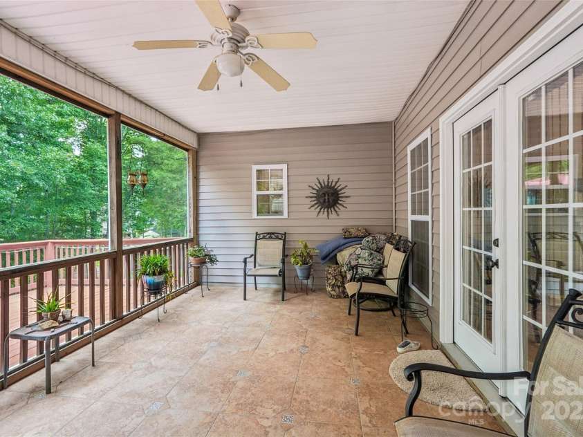1575 Williamsburg Drive, Rock Hill, SC 29732.  MLS# CAR4267973, YatesRealty ID 24176. Screen Porch