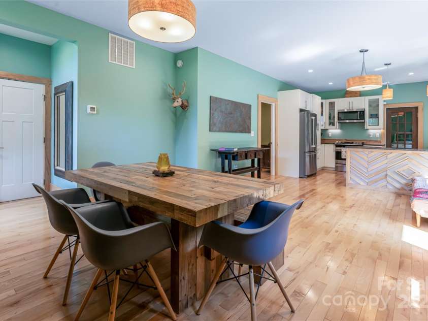 43 Upper Herron Cove Road, Weaverville, NC 28787.  MLS# CAR4269442, YatesRealty ID 24178. 