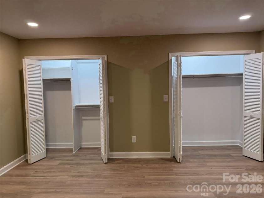 44 Jervey Road, Tryon, NC 28782.  MLS# CAR4381509, YatesRealty ID 24179. Double closets in the Primary Bedroom.