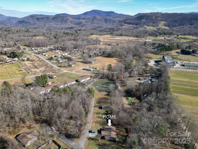 125 Freedom Road, Hendersonville, NC 28792.  MLS# CAR4329667, YatesRealty ID 2418. 