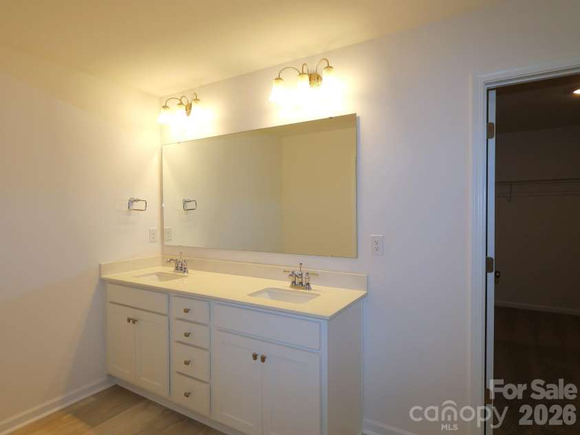 1350 Fremont Drive, Wingate, NC 28174.  MLS# CAR4382334, YatesRealty ID 24180. Owner's suite