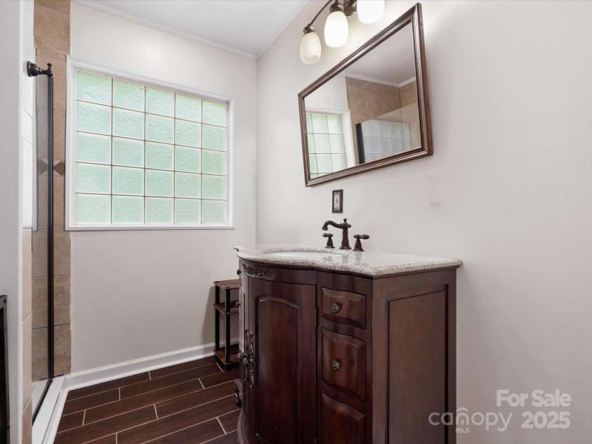 730 Cove Road, Gastonia, NC 28052.  MLS# CAR4260480, YatesRealty ID 24180. 