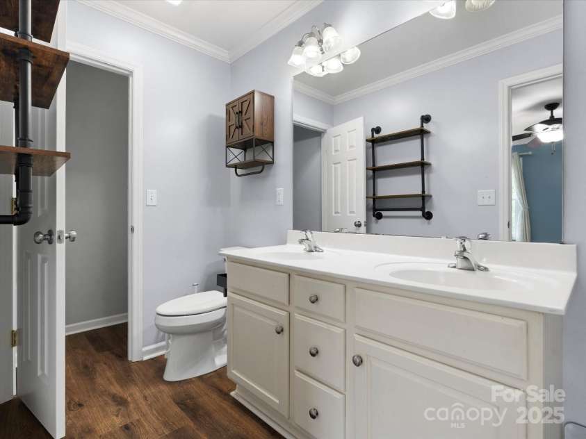 730 Cove Road, Gastonia, NC 28052.  MLS# CAR4260480, YatesRealty ID 24180. 