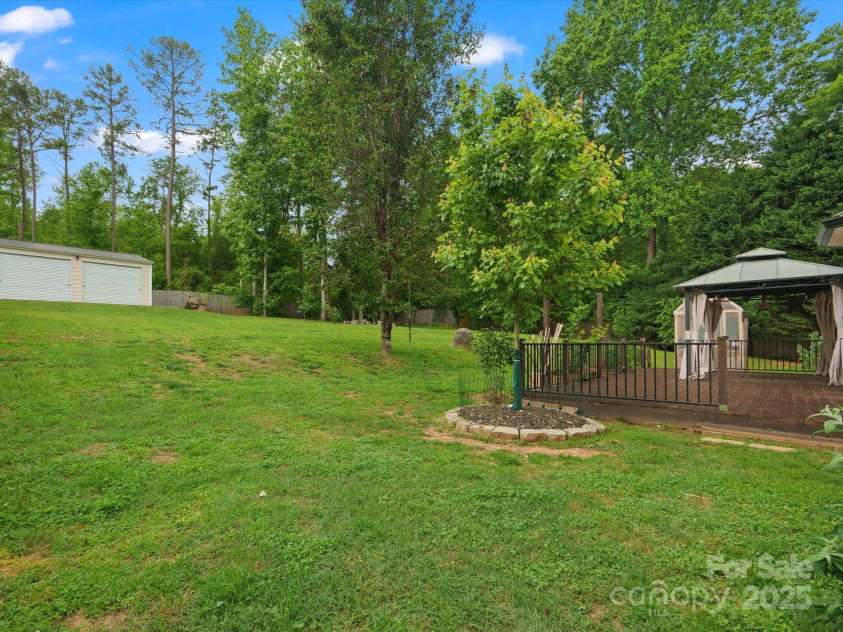 730 Cove Road, Gastonia, NC 28052.  MLS# CAR4260480, YatesRealty ID 24180. 