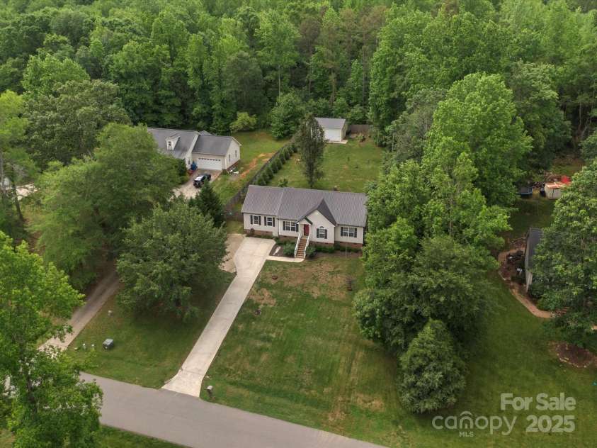 730 Cove Road, Gastonia, NC 28052.  MLS# CAR4260480, YatesRealty ID 24180. 