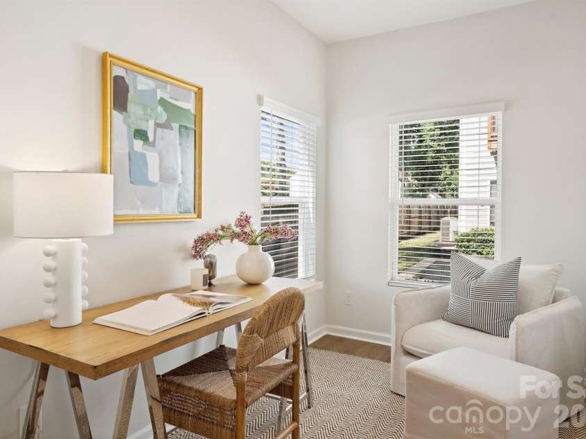 2409 Via del Conte Alley, Charlotte, NC 28205.  MLS# CAR4375409, YatesRealty ID 24182. 