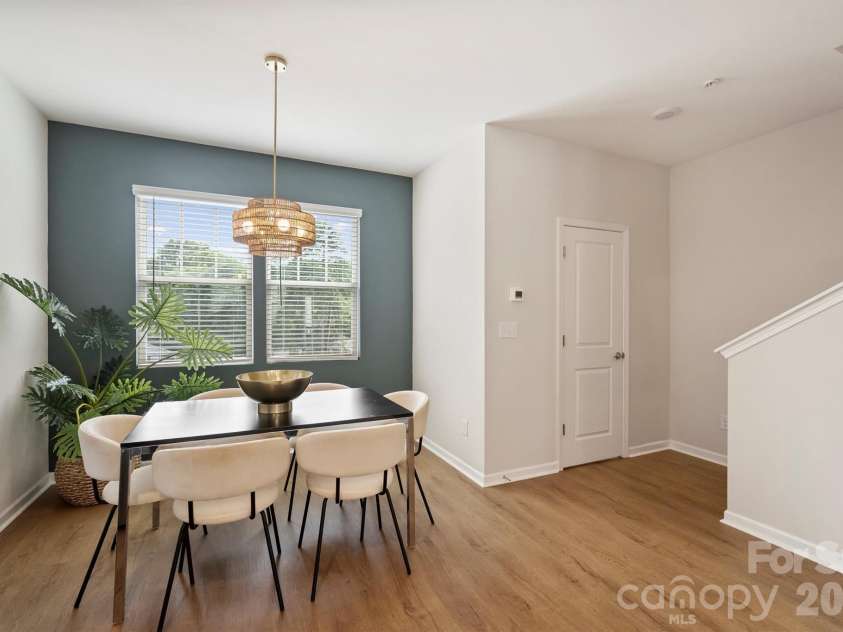 2409 Via del Conte Alley, Charlotte, NC 28205.  MLS# CAR4375409, YatesRealty ID 24182. 
