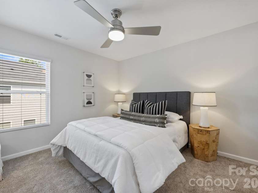 2409 Via del Conte Alley, Charlotte, NC 28205.  MLS# CAR4375409, YatesRealty ID 24182. 