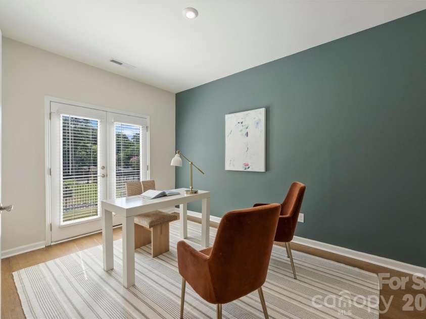 2405 Via del Conte Alley, Charlotte, NC 28205.  MLS# CAR4374977, YatesRealty ID 24183. 