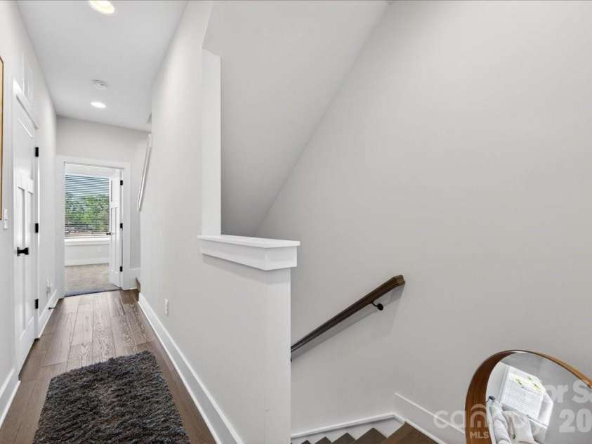7017 Loso Commons Way, Charlotte, NC 28217.  MLS# CAR4363330, YatesRealty ID 24184. 