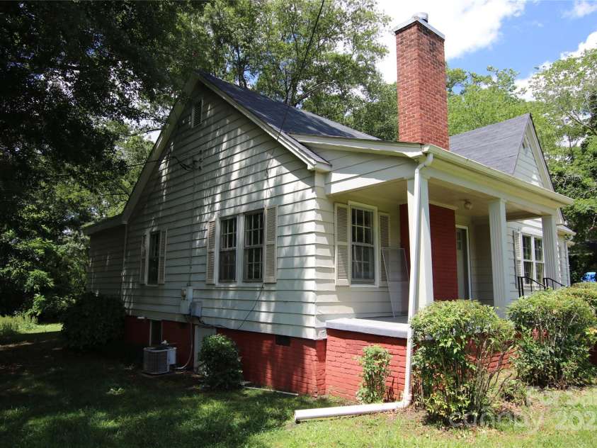 1541 Kings Road, Shelby, NC 28150.  MLS# CAR4274283, YatesRealty ID 24186. 