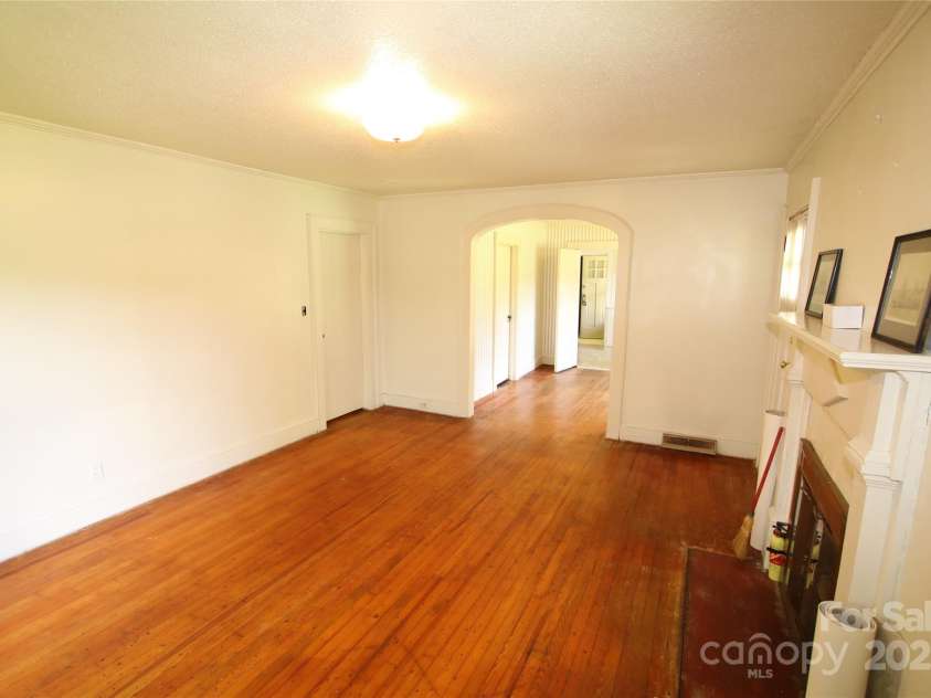 1541 Kings Road, Shelby, NC 28150.  MLS# CAR4274283, YatesRealty ID 24186. 