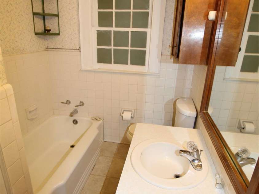 1541 Kings Road, Shelby, NC 28150.  MLS# CAR4274283, YatesRealty ID 24186. 