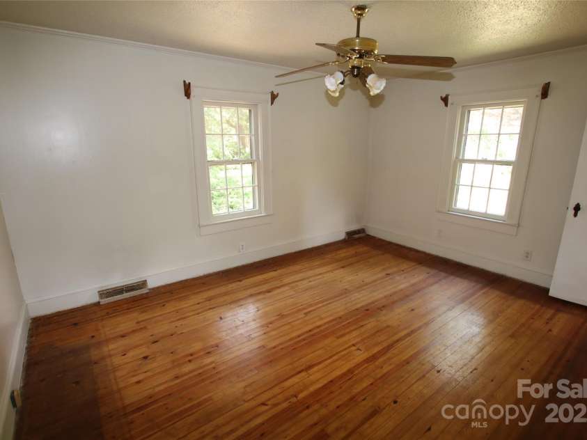 1541 Kings Road, Shelby, NC 28150.  MLS# CAR4274283, YatesRealty ID 24186. 