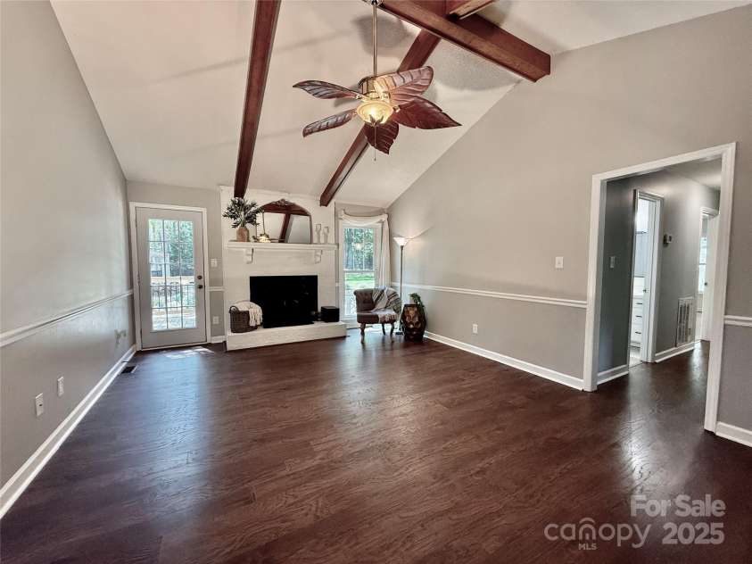 5916 Indian Brook Drive, Matthews, NC 28104.  MLS# CAR4270153, YatesRealty ID 24187. 