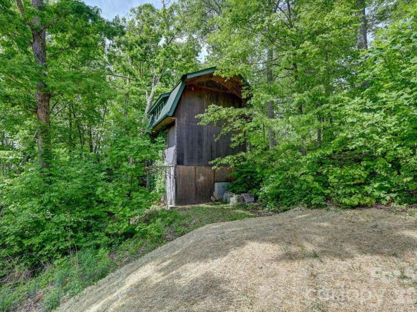 491 High Top Drive, Fletcher, NC 28732.  MLS# CAR4379678, YatesRealty ID 24188. 