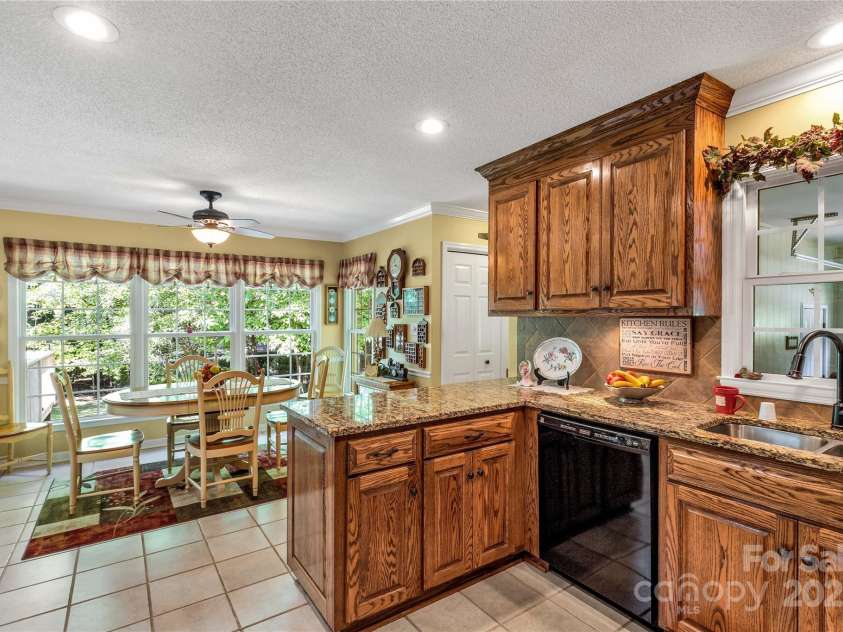 637 Freemont Drive, Lancaster, SC 29720.  MLS# CAR4272183, YatesRealty ID 24188. 