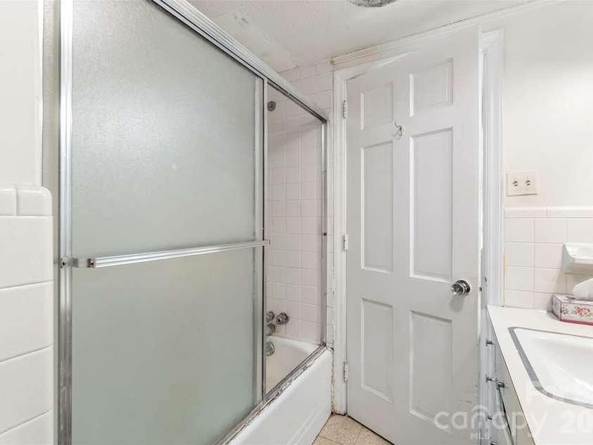 122 Forest Hills Drive, Monroe, NC 28112.  MLS# CAR4380684, YatesRealty ID 24190. Basement Bath