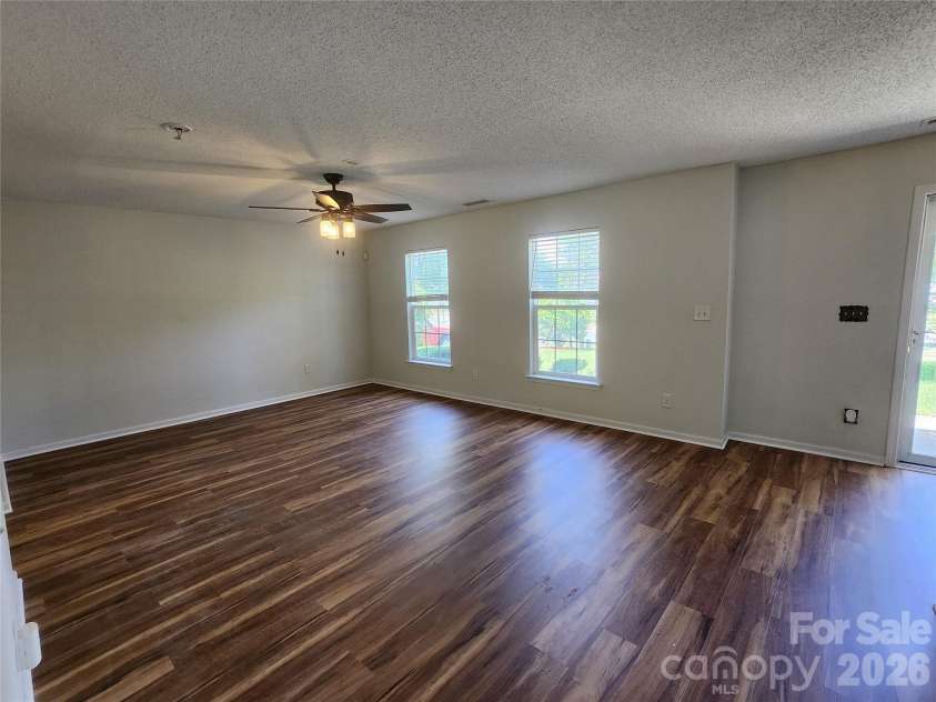 1308 Harland Street, Charlotte, NC 28216.  MLS# CAR4375819, YatesRealty ID 24192. 