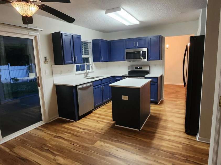 1308 Harland Street, Charlotte, NC 28216.  MLS# CAR4375819, YatesRealty ID 24192. 