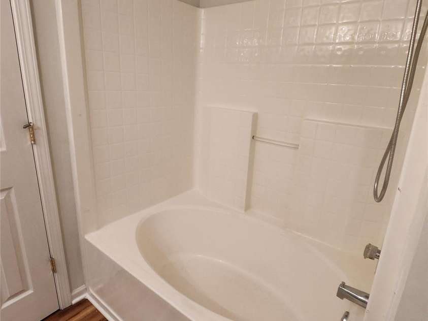 1308 Harland Street, Charlotte, NC 28216.  MLS# CAR4375819, YatesRealty ID 24192. 
