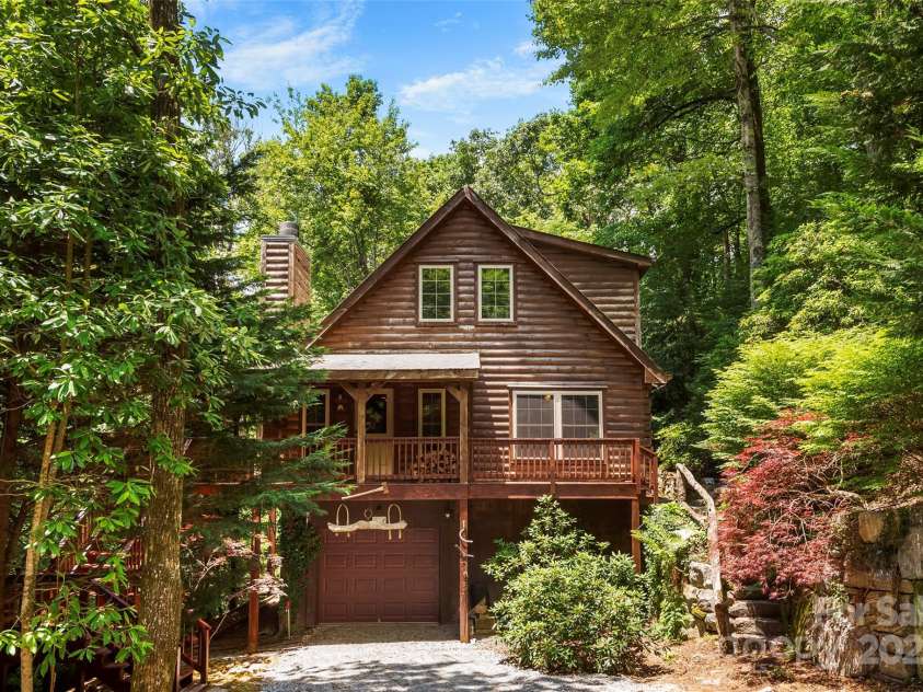 70 Wetherbee Lane, Rosman, NC 28772.  MLS# CAR4277160, YatesRealty ID 24192. 
