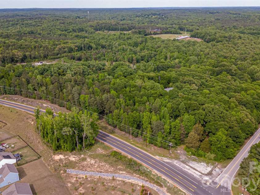 1739 Westbrook Road, Edgemoor, SC 29712.  MLS# CAR4381776, YatesRealty ID 24193. 
