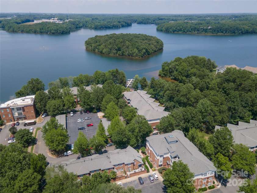 819 Northeast Drive, Davidson, NC 28036.  MLS# CAR4276218, YatesRealty ID 24193. 