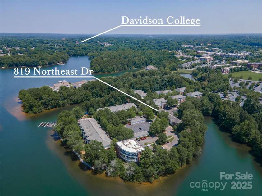 819 Northeast Drive, Davidson, NC 28036.  MLS# CAR4276218, YatesRealty ID 24193. Easy stroll to Downtown Davidson and Davidson College.