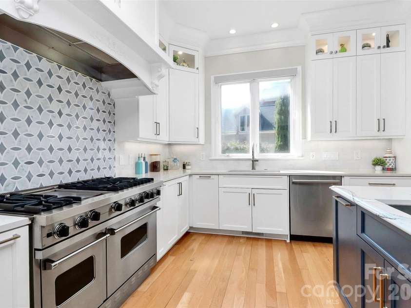 14830 Resolves Lane, Charlotte, NC 28277.  MLS# CAR4363408, YatesRealty ID 24195. 