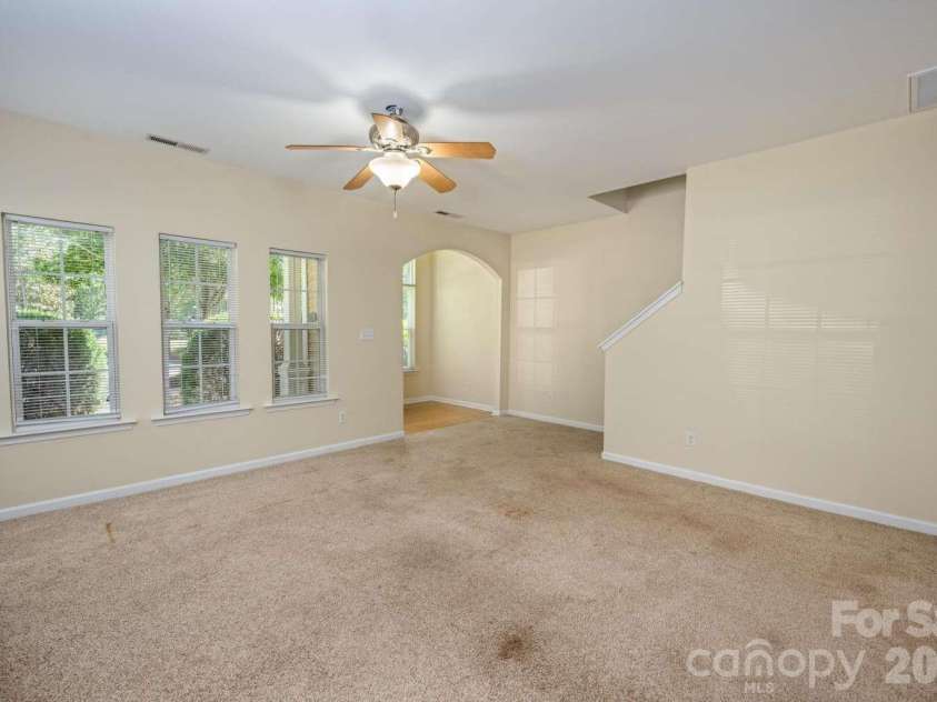 10430 Trolley Run Drive, Cornelius, NC 28031.  MLS# CAR4371885, YatesRealty ID 24196. 
