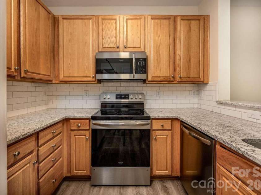 10430 Trolley Run Drive, Cornelius, NC 28031.  MLS# CAR4371885, YatesRealty ID 24196. 