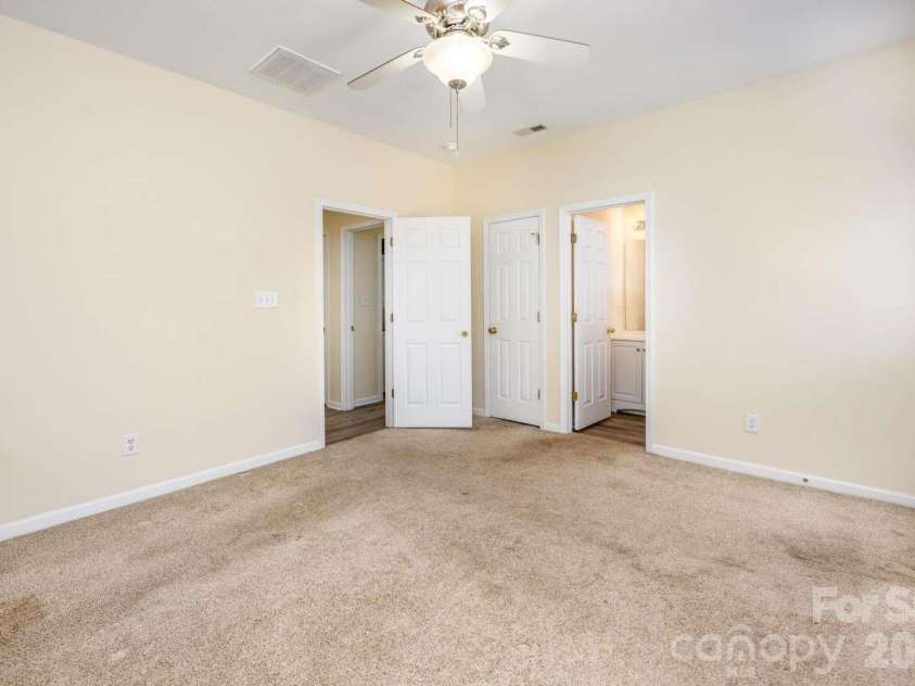 10430 Trolley Run Drive, Cornelius, NC 28031.  MLS# CAR4371885, YatesRealty ID 24196. 